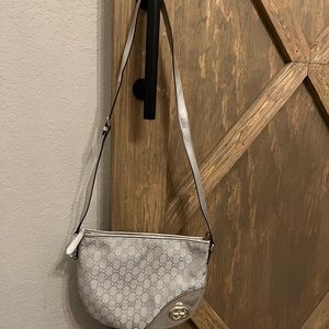 Gucci shoulder bag